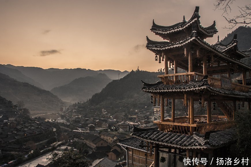 贵州著名景点，被爆出过度商业化，网友：走凤凰古城的老路？