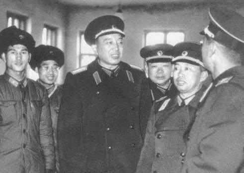 他和元帅齐名，授衔低惹毛主席生气，至死都不接受！