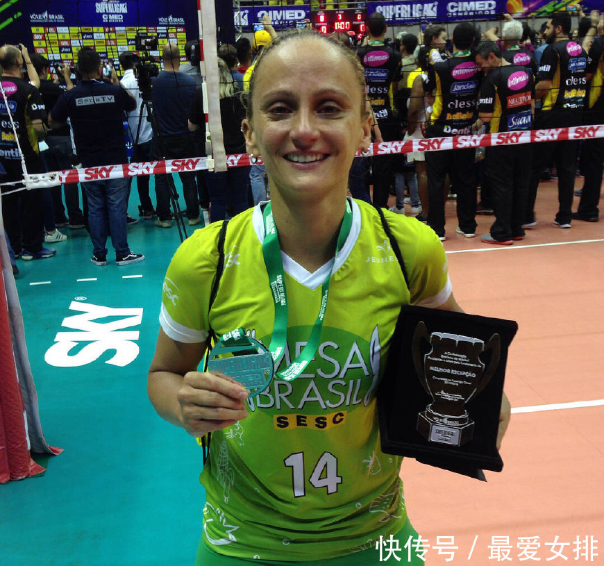 功勋自由人法比退役,黄金一代淡出,巴西女排王