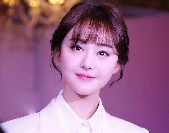 郑爽认爱张恒，网上撒糖不避嫌，其实女星的情路都很坎坷？