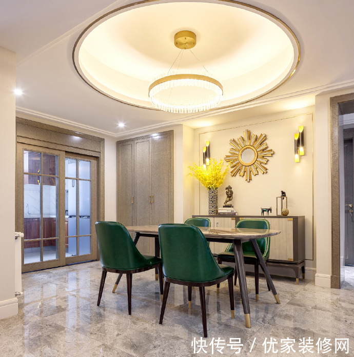 120㎡现代轻奢风格装修图,搭配孔雀蓝绒布的细