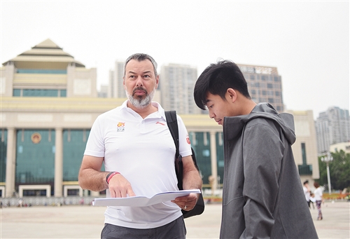 今年\"环广西\"参赛车队均为世界顶级 赛事水平提升