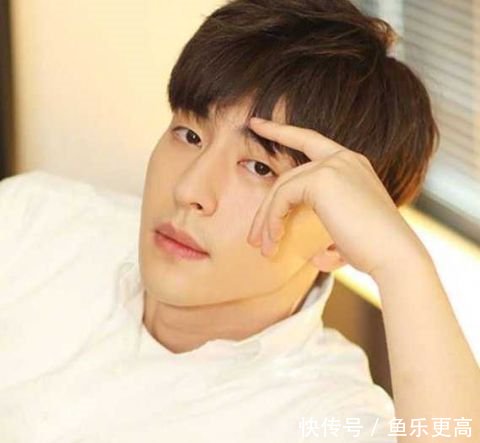 邓伦女儿参加《天天向上》,漂亮的都快认不出