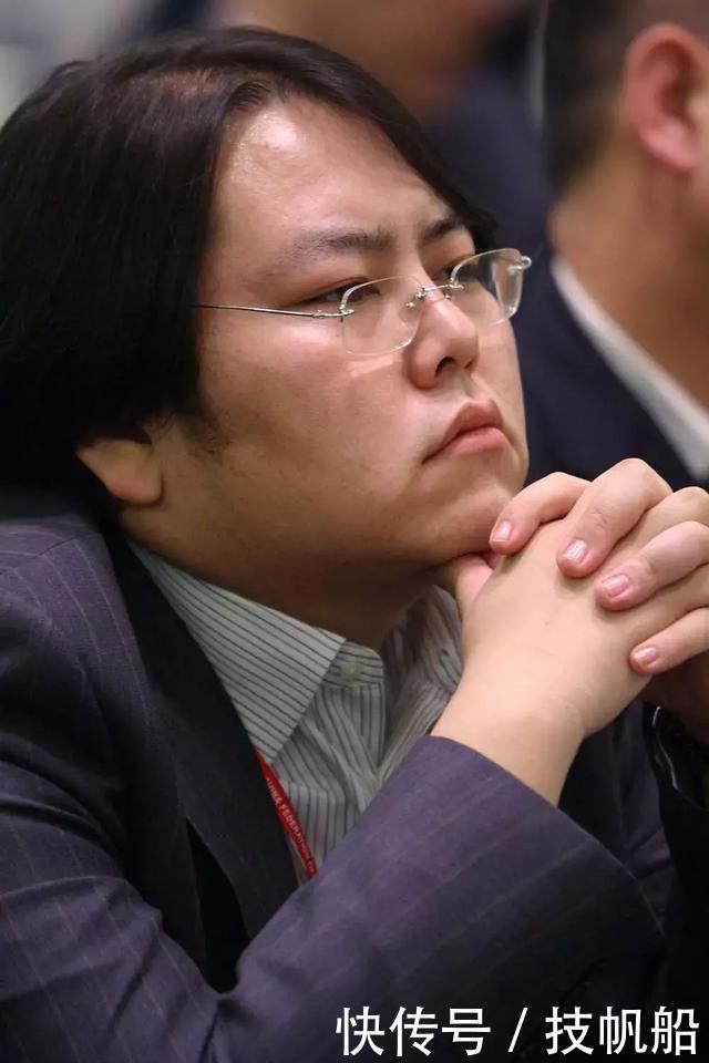 中国钢铁大王陨落史:27岁成首富34岁变老赖,曾