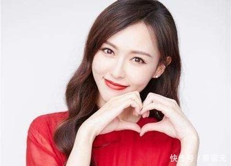 唐嫣怀孕了网友拍唐嫣机场视频,说其孕肚若隐