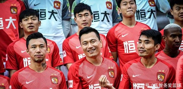 国足新名单一定要选上他32岁老将是中国杯抗