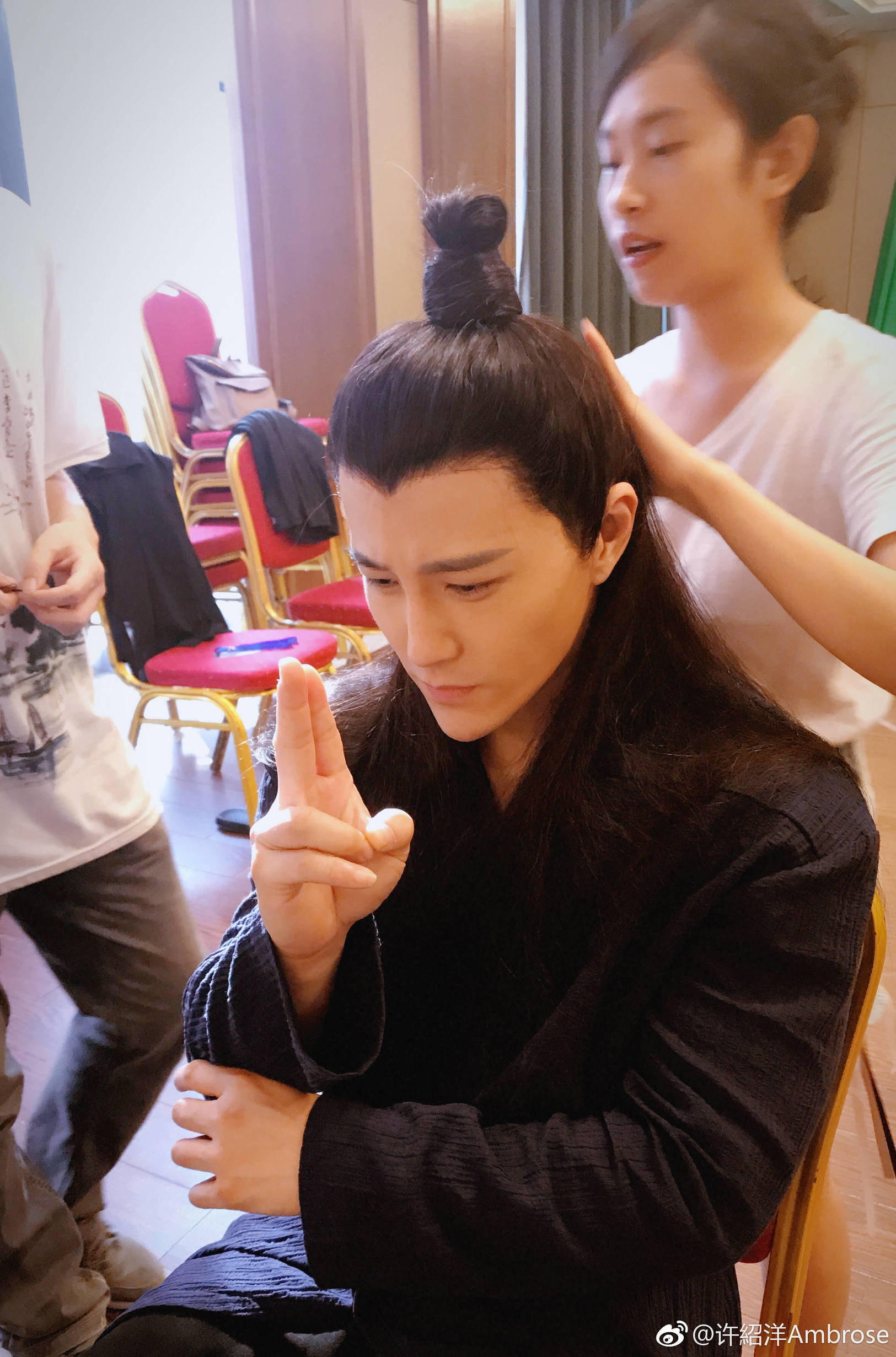 还记得偶像剧《熏衣草》的季晴川吗?41岁许绍