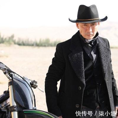 他是张嘉译同学,抛弃患癌前妻娶大4岁三婚富婆