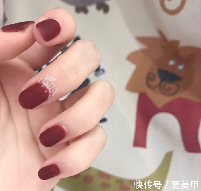 2018春天最新磨砂美甲4款精品推荐,最显白美