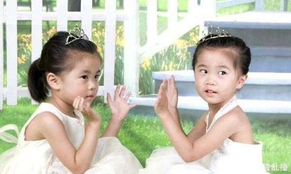 第二胎又是女孩,家人往往有这4种反应,最后一