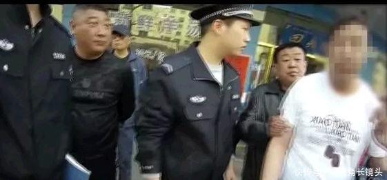 见姑娘漂亮,敬酒不成,动手打人,光天化日太嚣张