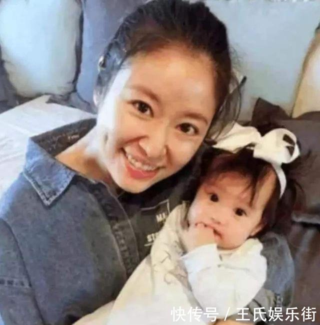 林心如霍建华久违同框力破婚变谣言,格格小肚