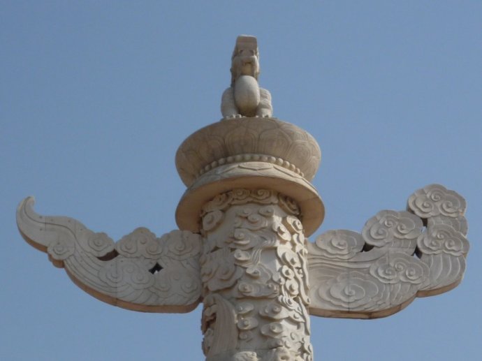 [转载]大连的标志性建筑之星海广场