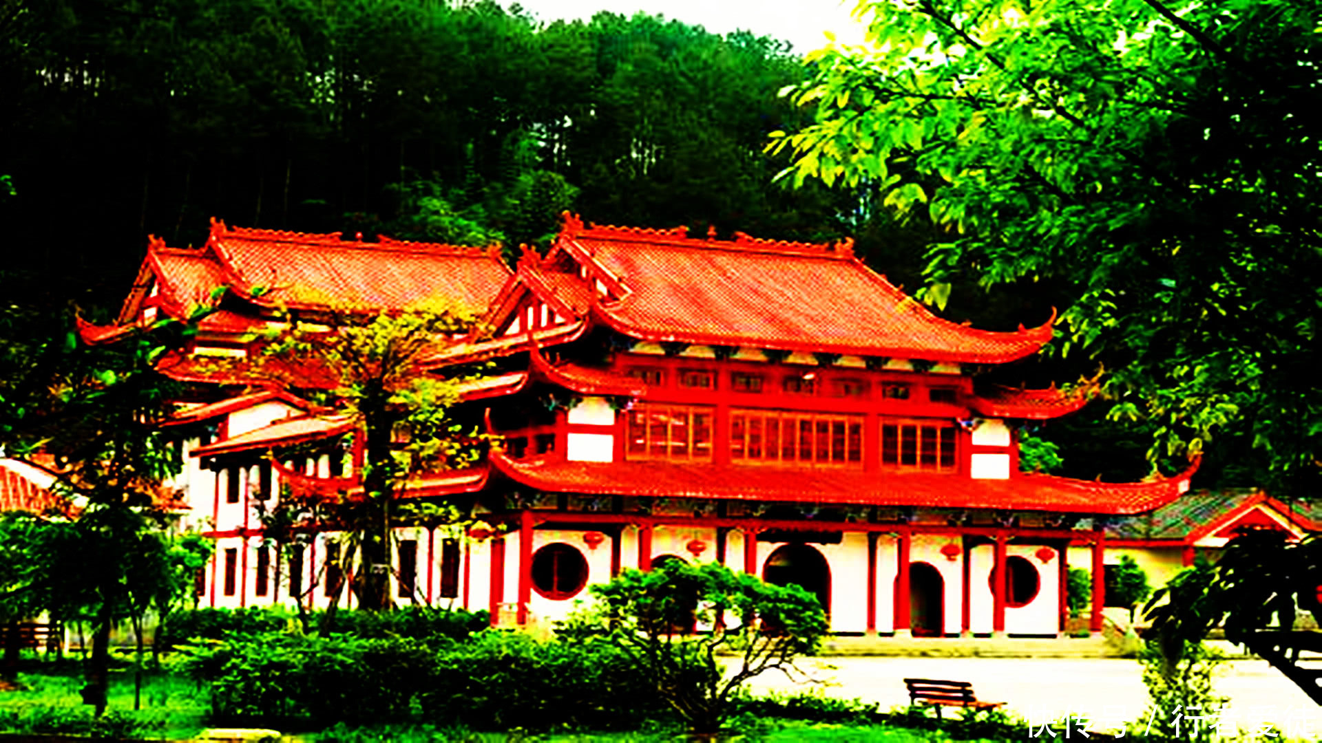 四川最大区,比半个自贡还大,接近0.2个成都,相当于0.3个眉山