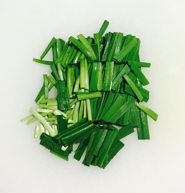 豆腐皮怎么样做才好吃?韭菜素炒千张的家常做