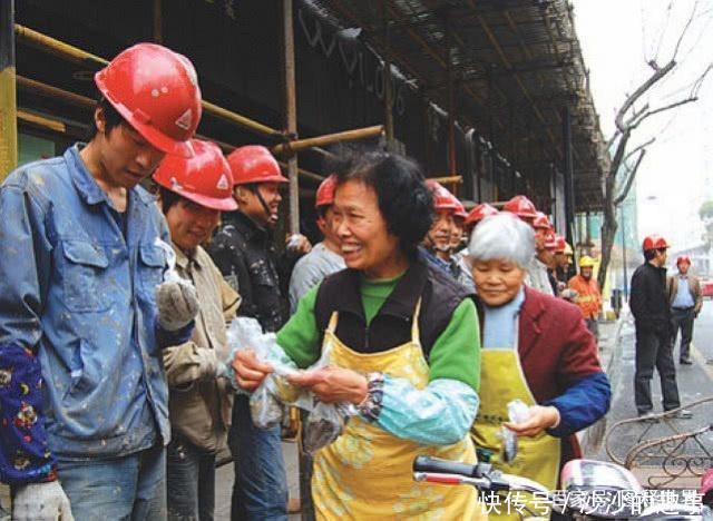 浙江余杭创新党员志愿者服务 以党员个人姓名