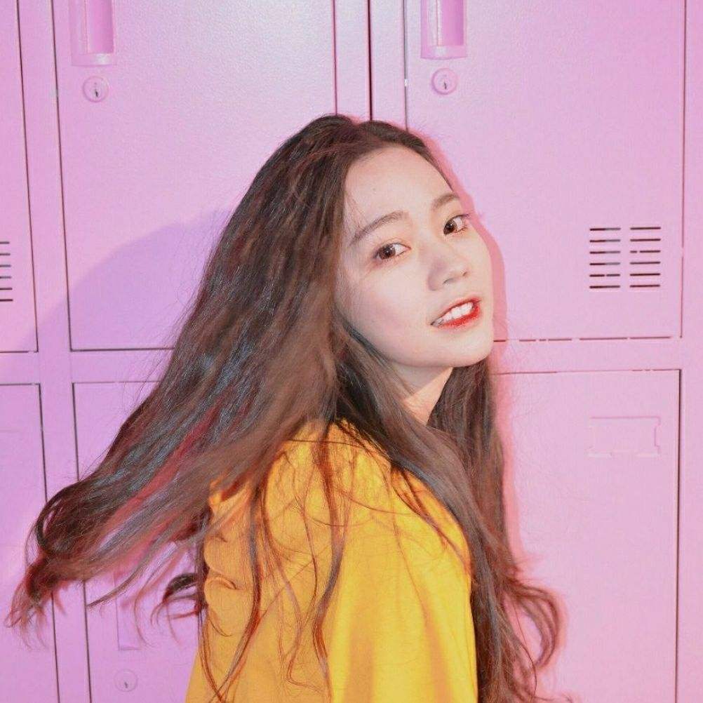 孟美岐、吴宣仪、紫宁退出火箭少女，C位顺延给杨超越？