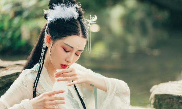 12衬衣男喜欢样的处女?女生持家喜欢的,天星座胸女生图片