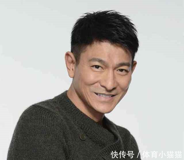 他曾是谭咏麟演唱会售票员,被周润发极力力捧