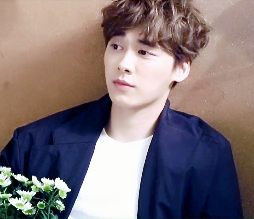 2018年顶级流量前10名,第1名蔡徐坤,第10名李易峰