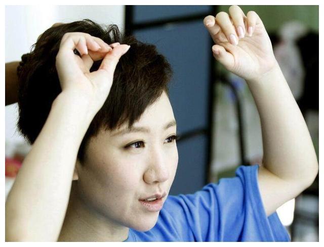 张碧晨、金志文和孟楠出名了,她因癌症英年早