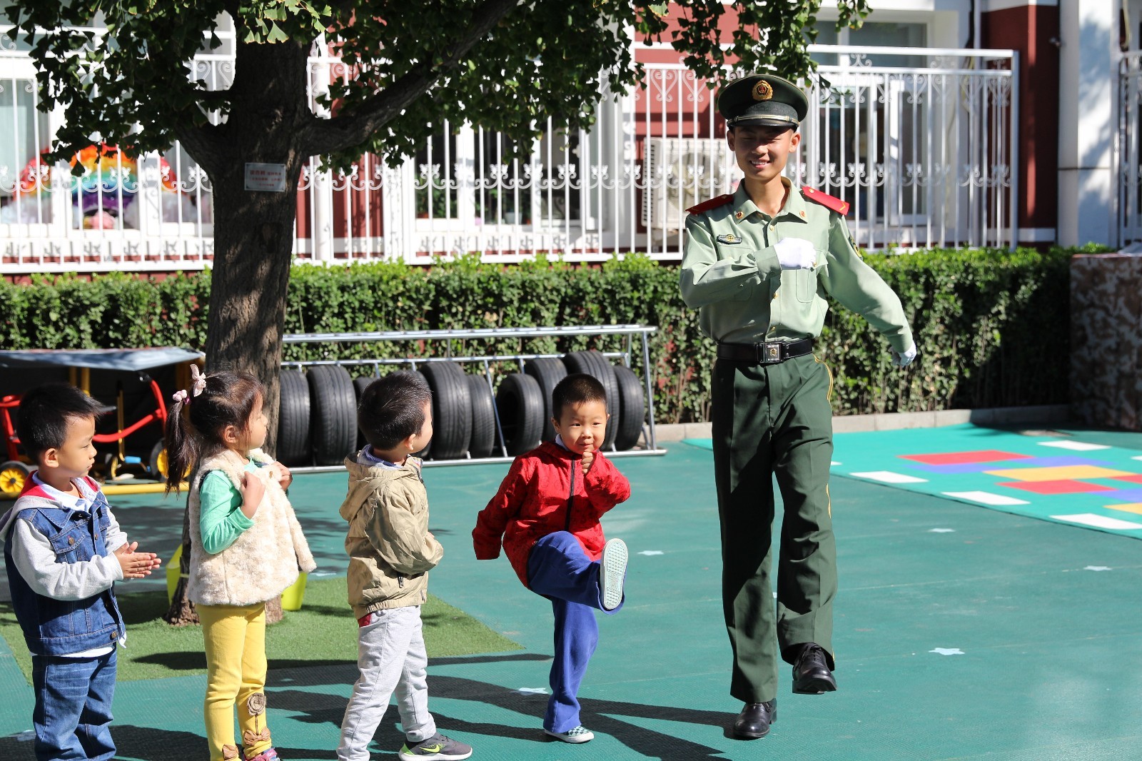 校园迎来别样“爱国主义教育”