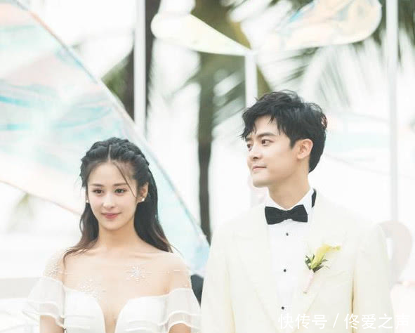 网红晒颖儿婚礼请柬,直呼份子钱太贵不敢去!