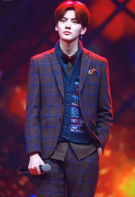 拥有三高的练习生毕雯珺,一个被爱豆道路耽误