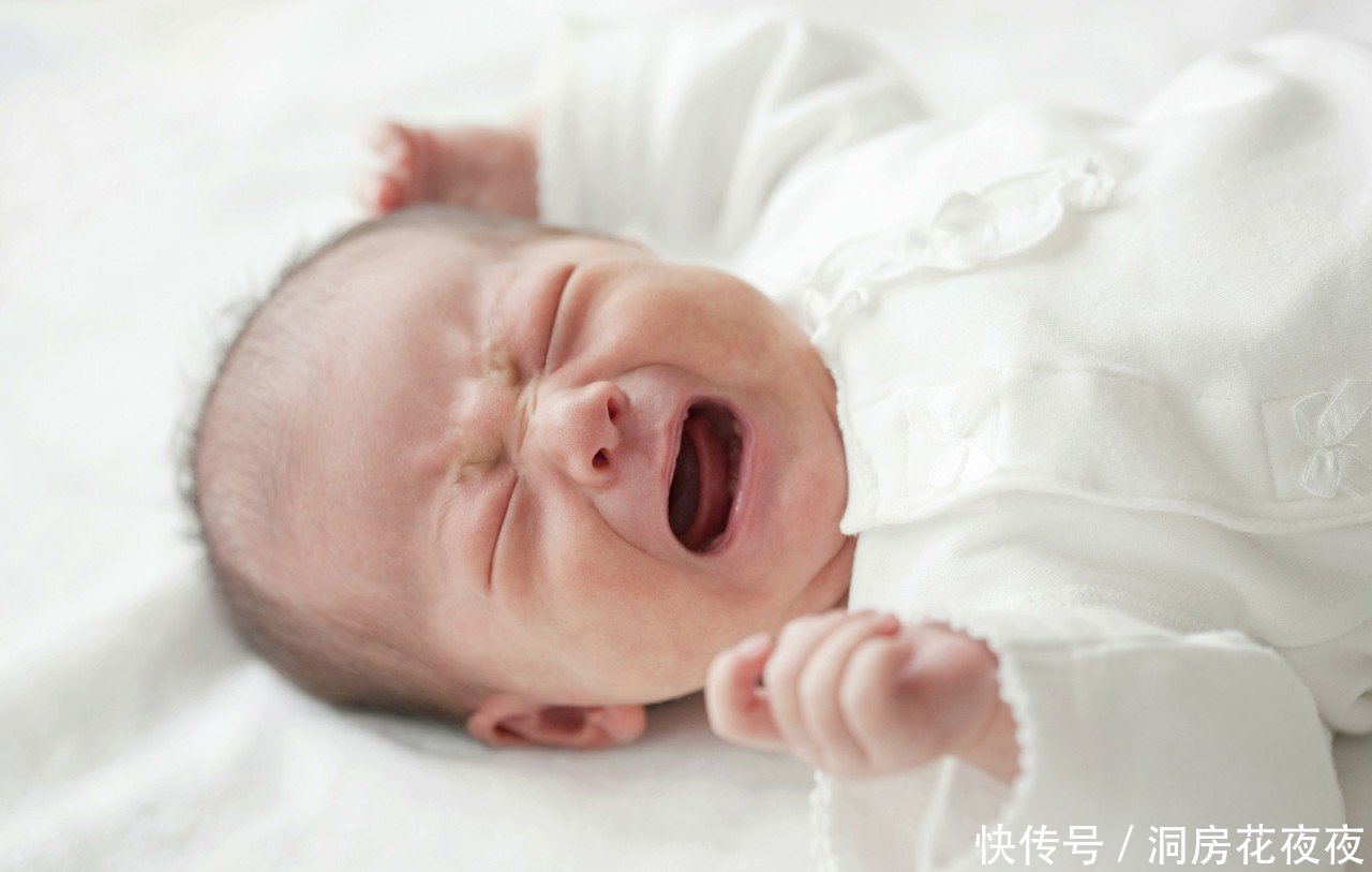 新生两个月的宝宝总是哭闹,去医院才知道原来