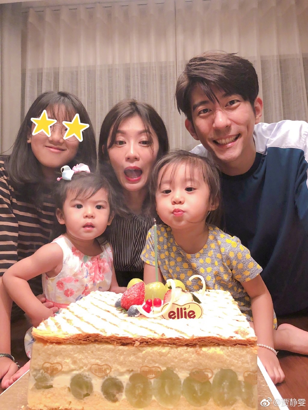44岁贾静雯再办婚礼，曾替父还债错爱渣男，终于等到幸福来敲门