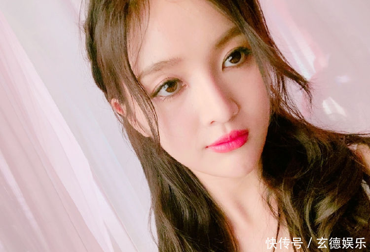 火箭少女101粉丝福利,吴宣仪完美侧颜,赖美云