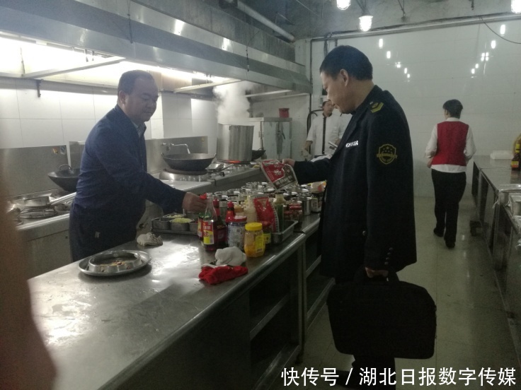 武汉市江夏区食品药品监督管理局全程保障武汉