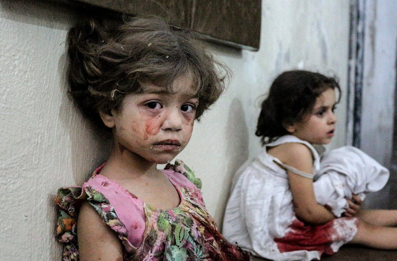 叙利亚局势空前紧张 战火下的儿童让人看着心