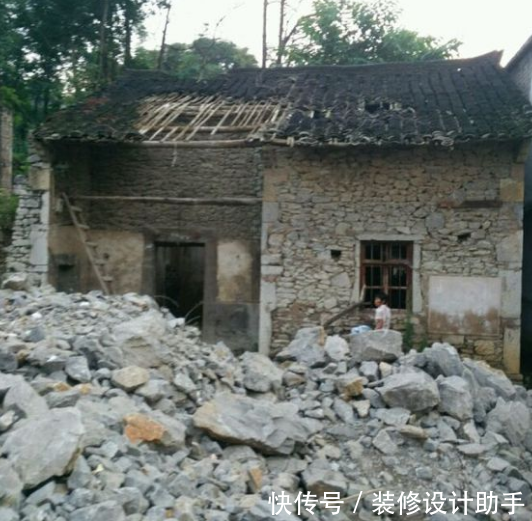 漂泊半生城里实现不了自己的价值,只得灰溜溜的回农村自建房养老