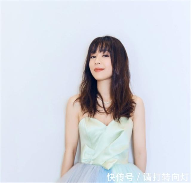 穿越小说女主带着空间穿越到六十年代,遇见男