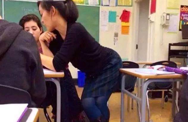 搞笑图片gif妹子细高腿美美女:衣服,你今天穿的美女有点a图片图片