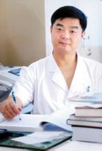 刘建实 医学博士 现任天津市胸科医院副院长,心脏外科主任