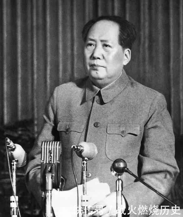 1962年, 两位少将带6万多人叛逃苏联, 如今想回中国遭拒绝入境