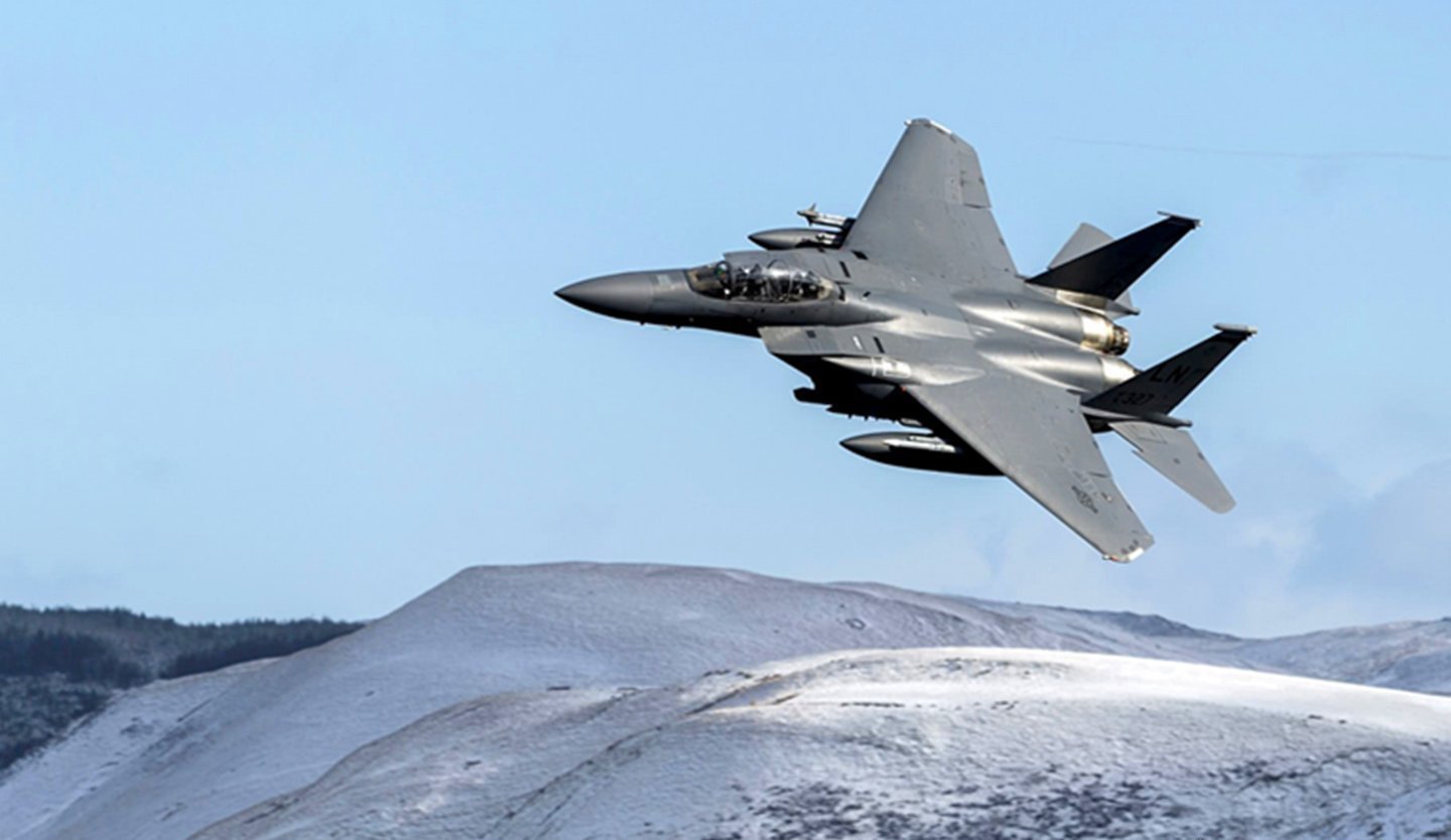 军事丨最新打击鹰战斗轰炸机,具备强大的对地