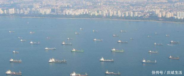 货轮过马六甲海峡,一次要收费多少今天算是长