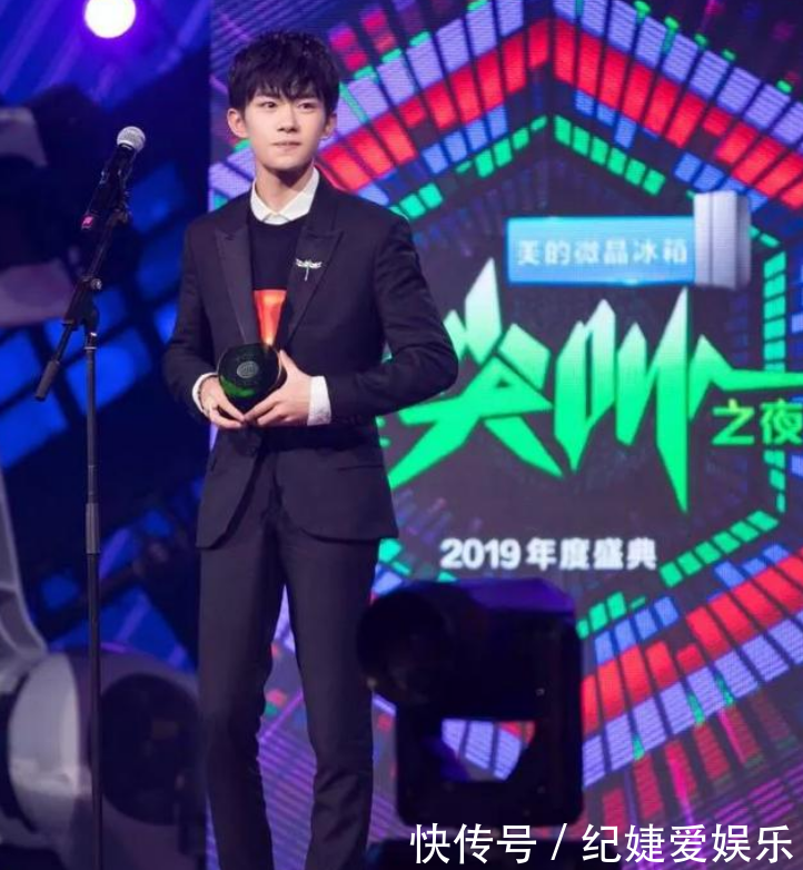 易烊千玺摘掉假发后, 惊艳全场, 网友:真的是什