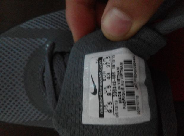 这双耐克是在京东胜道体育里买的 请大神帮鉴