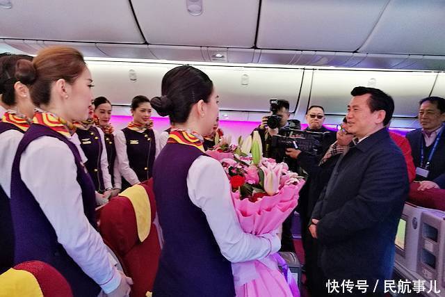 大年初一,民航局冯正霖局长在京慰问海航春运一线员工