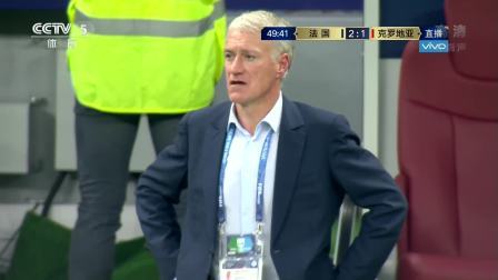 【花絮】“包租婆”上身！德尚场边手叉腰欲言又止