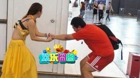 欢乐囧图 彪悍妹子带你装X带你飞