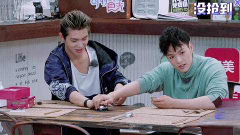 朱正廷征服高空放飞自我 手速游戏Justin虐翻Jeffrey(二)