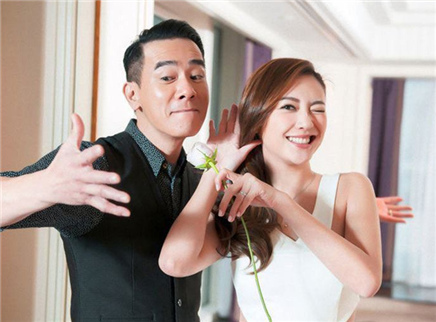 娱乐急先锋 应采儿陈小春庆祝结婚八周年