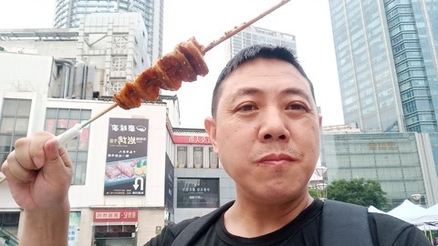 唱罢吹灯 你知道无锡二泉广场吗，音乐家瞎子阿炳故居在此，在繁华市中心哟