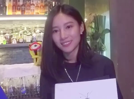 明星特别任务 吴优变身驻唱歌手秀歌技