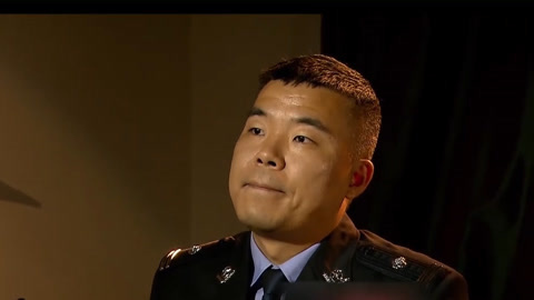 传奇故事 手机里刷出的逃犯